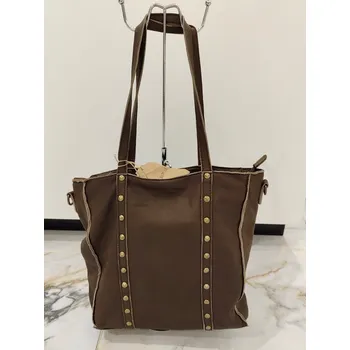 Kabelka Vera Pelle Kožená kabelka s cvočky Barva: Hnědá