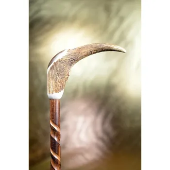 Vycházková hůl s parožím kroucená