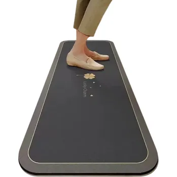 Koberec Protiskluzová rohožka 60x90 cm Super savý měkký koberec s motivem čtyřlístku do koupelny, kuchyně i vstupu Vnitřní dekorace