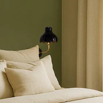 Lampička PR Home Nástěnné světlo Wells, černé/zlaté, 21 cm, kov - Délka kabelu 160 cm černá, zlatá 1 x 25 W - Doprava zdarma