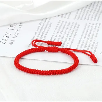 Náramek Náramek štěstí z červené a černé šňůrky | ochranný náramek, ručně pletený náramek - Styl 2 Červená