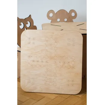 Dřevěná hračka MAJADESIGN Horní dřevěná deska ke stolku - Člověče nezlob se!