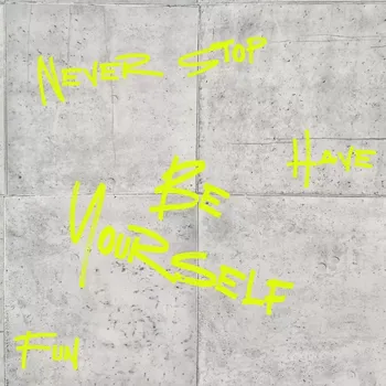 Tapeta Vliesová tapeta na zeď Caselio 103319026, Young and free Šedá