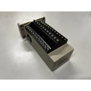 Koncový spínač Omron D4MB-1241G