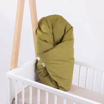 Zavinovačka Tulimese Péřová zavinovačka lněná hrášková VELIKOST ZAVINOVAČKY: VELIKOST 80X80 CM, VARIANTY PROVEDENÍ: ZAPÍNÁNÍ NA KNOFLÍKY