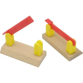 Vláček a vláčkodráha Maxim Dřevěné závory jednoduché 2 kusy