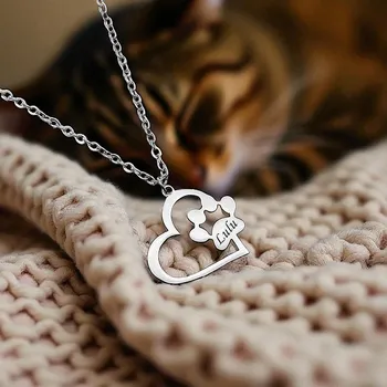 Přívěsek Přívěsek s řetízkem z chirurgické oceli Tlapička Love