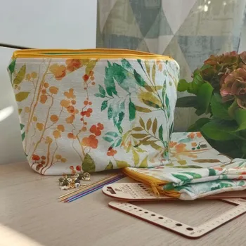 Organizér galanterie Projektové tašky NožkyDoPonožky Projektová taška Louka