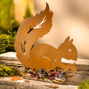 Weltbild Dekorativní figurka Veverka Heidi 679538