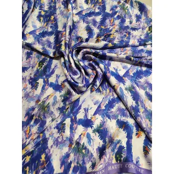 Umělé hedvábí / Silky fialovomodrá abstrakce