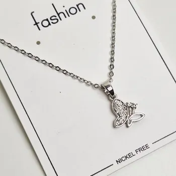 Řetízek Dámský řetízek s přívěškem ve tvaru motýla - stříbrný