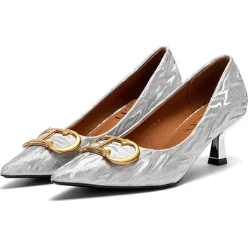 Dámské lodičky Dámské lodičky na nízkém podpatku do práce Barva: Stříbrná, Velikost: 41