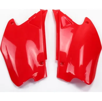 UFO boční tabulky na startovací číslo HONDA CR 125/250 00-01, barva červená (UFO boční tabulky na startovací číslo HONDA CR 125/250 00-01, barva červená)