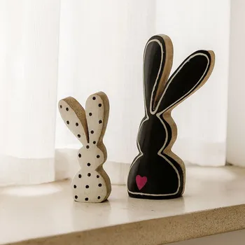 Velikonoční dekorace BOLTZE Dřevěná figurka Saimon sada 2 kusy