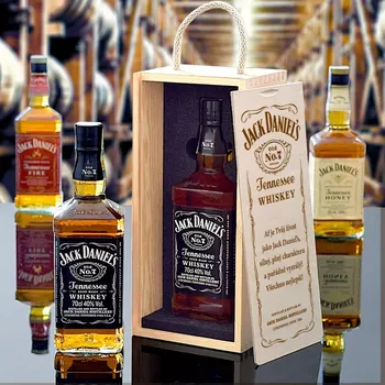 výroba alkoholu Jack Daniel's v Dárkové Kazetě Standardní víko