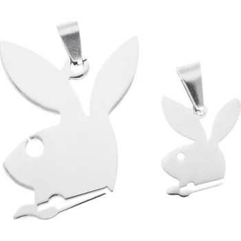 Přívěsek Ewena Přívěsek playboy z chirurgické oceli Velikost výška v centimetrech: 4 cm + dárkové balení