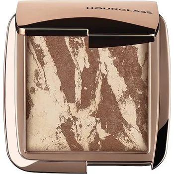 Přípravek na tvář Diffused Bronze Light - Ambient Lighting Bronzer - Bronzující rozjasňující pudr - HOURGLASS