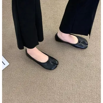 Dámské mokasíny kožené mokasíny s rozdělenou špičkou Velikost: 37, Barva (Varianta): Černá