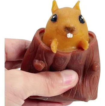 Gadget EMPIS Veverka v kmeni