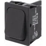 ROCKER DPDT pol 2 ON-(ON) 4A/250VAC černá IP40 není 100mΩ