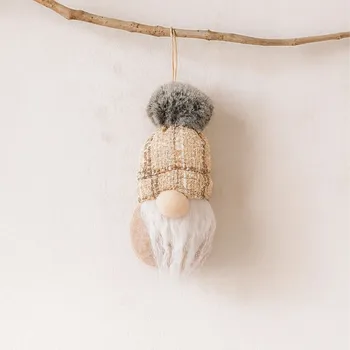 Vánoční dekorace BOLTZE Závěsná látková figurka Berty