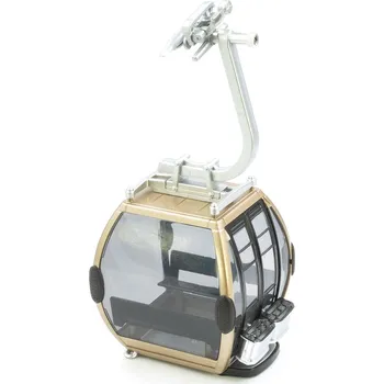 autíčko JC Jägerndorfer Omega IV gold Tür schw