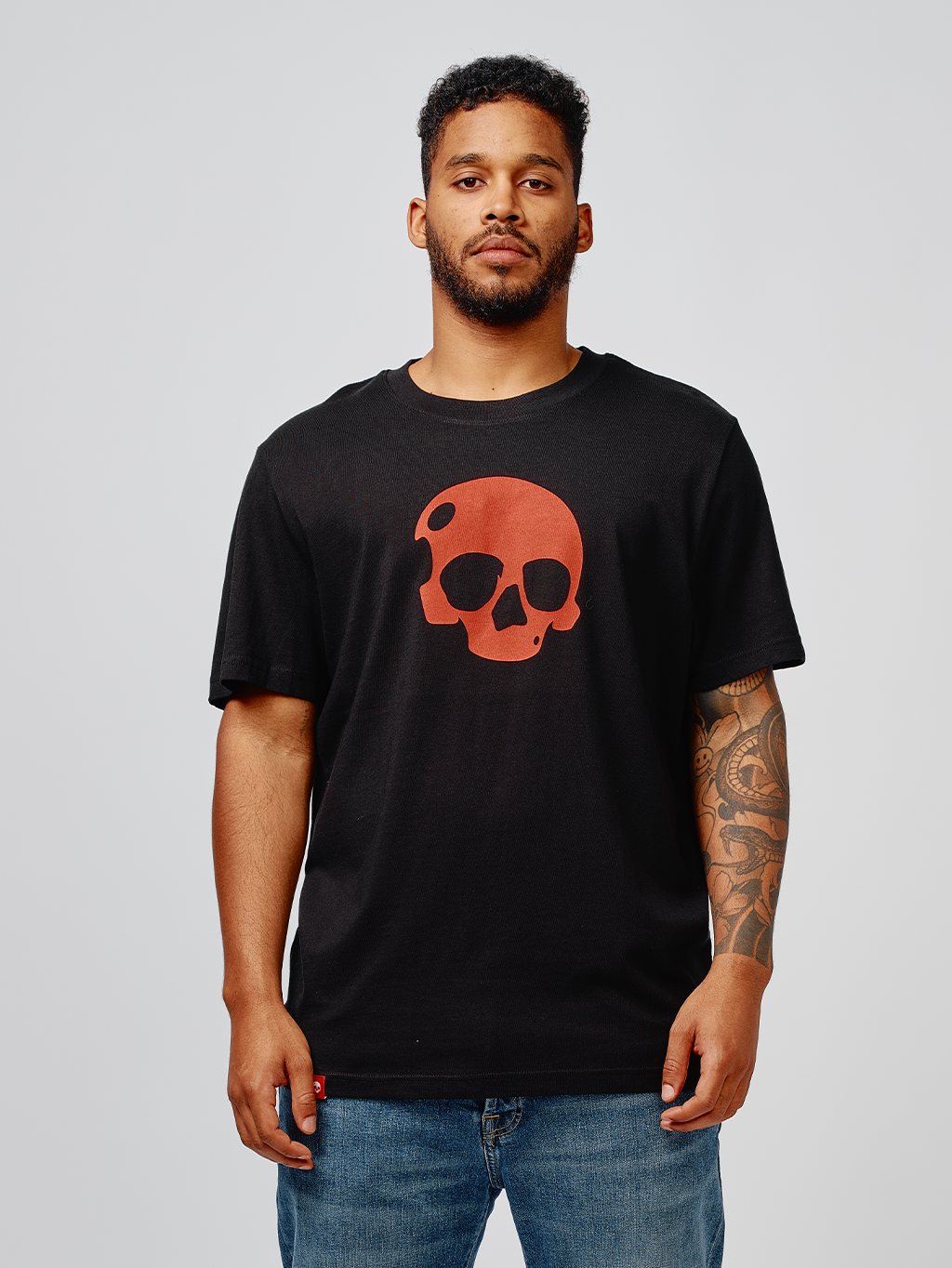 Never Enough Triko Big Red Skull Velikost: XL