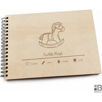 Fotoalbum Dřevěné kroužkové fotoalbum - Chlapeček LT 20 listů Bílý papír