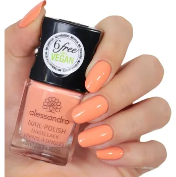 Lak na nehty Alessandro Klasický lak na nehty PEACH IT UP 10 ml