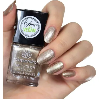 Lak na nehty Alessandro Klasický lak na nehty GOLDEN RAIN 10 ml