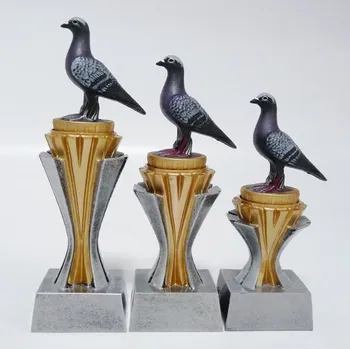 Holubi trofeje FX047-103-1 Zde napište text na štítky a součet zadejte do košíku. Více informací viz.POPIS v dolní části.