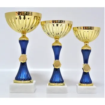 Poháry 348 Zde napište text na štítky a zadejte do košíku. Více informací POPIS v dolní části.