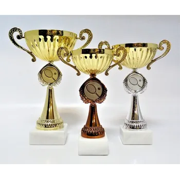 Tenis poháry 2820-33 Zde napište text na štítky a součet zadejte do košíku. Více informací viz.POPIS v dolní části.