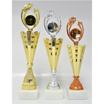 Poháry 490 Zde napište text na štítky a součet zadejte do košíku. Více informací viz.POPIS v dolní části.