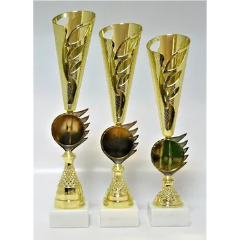 Poháry K15 Zde napište text na štítky a součet zadejte do košíku. Více informací viz.POPIS v dolní části.