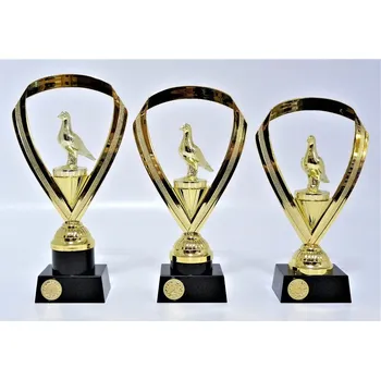 Holub trofeje 95-P047 Zde napište text na štítky a součet zadejte do košíku. Více informací viz.POPIS v dolní části.