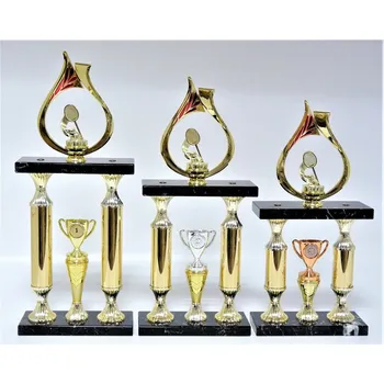 Badminton trofeje 62-P028 Zde napište text na štítky a součet zadejte do košíku. Více informací viz.POPIS v dolní části.
