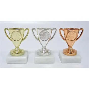 Trofeje P021-800 Zde napište text na štítky a součet zadejte do košíku. Více informací viz.POPIS v dolní části.