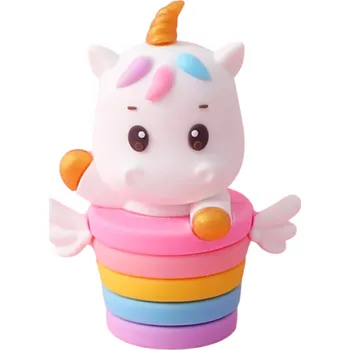 Dortová dekorace 7,5 cm Jednorožec v duhovém koši Dekorace na dort s figurkou zvířete Jednorožec Figurka na dort Narozeninová výzdoba
