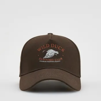 Kšiltovka Reserved - Baseballová kšiltovka s výšivkou - tmavě hnědá - 023FE-89X - 023FE-89X-ONE