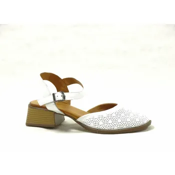 Dámské sandále Traxin AZI-MDA-M7-MST WHITE dámské vycházkové sandály Velikost: 41