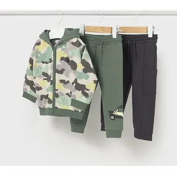 Kojenecká souprava Mayoral tepláková souprava 2836 maskáč Rozměr: 18 měsíců, 86 cm