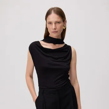 Dámské tričko Reserved - Drapovaný top z viskózy - černý - 499GA-99X - 499GA-99X-XS