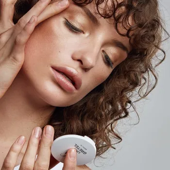 Und Gretel Přírodní multilíčidlo na oči a tváře Imbe Golden Sand 01 3 g