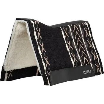 Westernová deka Weaver Leather Synergy® Contoured Performance Merino Fleece 33" x 38" Black/Simply Taupe