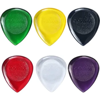 Kytara Sada 6 ks kytarových trsátek Alice Stubby 3 mm Silná vícebarevná plastová trsátka pro tvrdý úhoz Výrazný tón Pevný úchop Ergonomický tvar