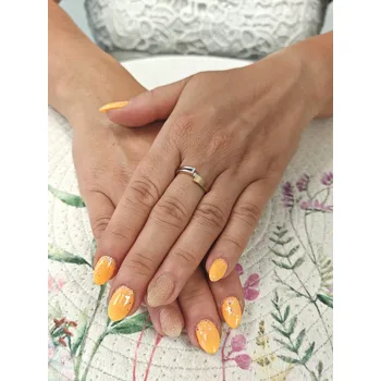 Prsten Zlatý prsten s očkem 2 Velikost prstenu: 53, Váha: 1,70 g, Ryzost: 14kt (585/1000)