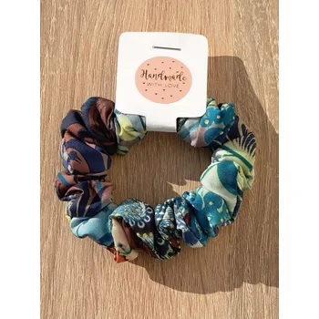 Látková scrunchie – barevná se vzorem, handmade