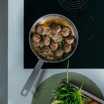 Pánev SKOTTSBERG Nerezová ocel 24 cm - pánvička z nerezové oceli