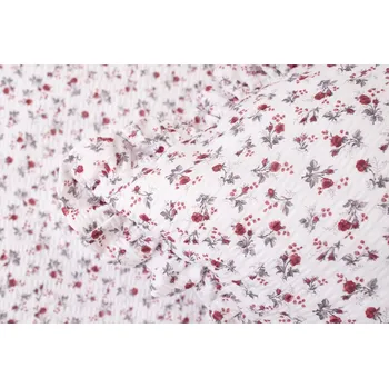 Povlečení Podpěrová s.r.o. Krepové povlečení s kanýrem KYTIČKA BORDÓ Velikost: 200x220 (1x), 70x90 cm kanýr (2x) ŠEV na peřině